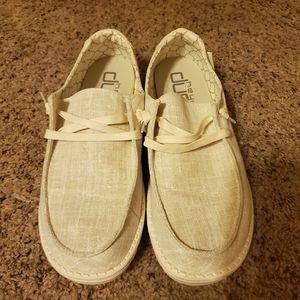 Hey dude shoes